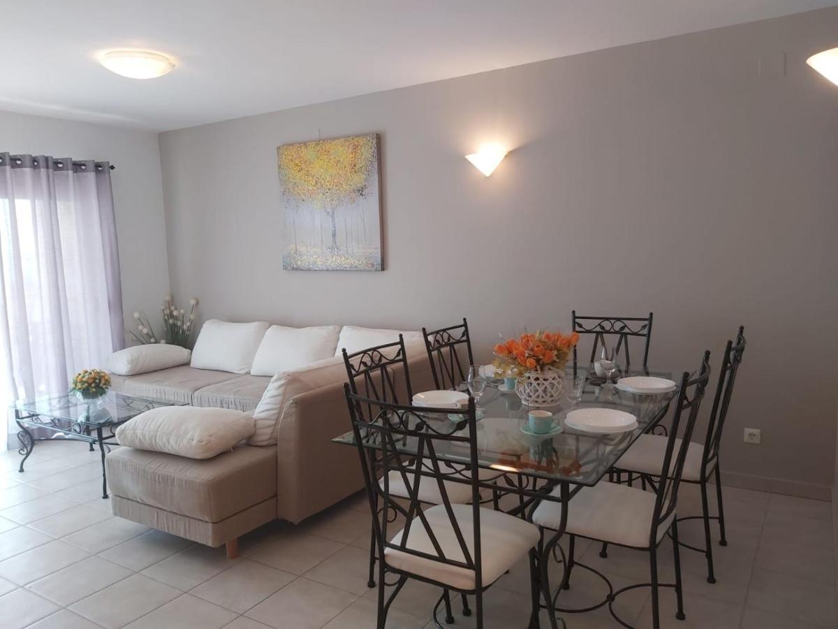 Villa Seaview With Pool - Apartment Yellow Trogir Bagian luar foto