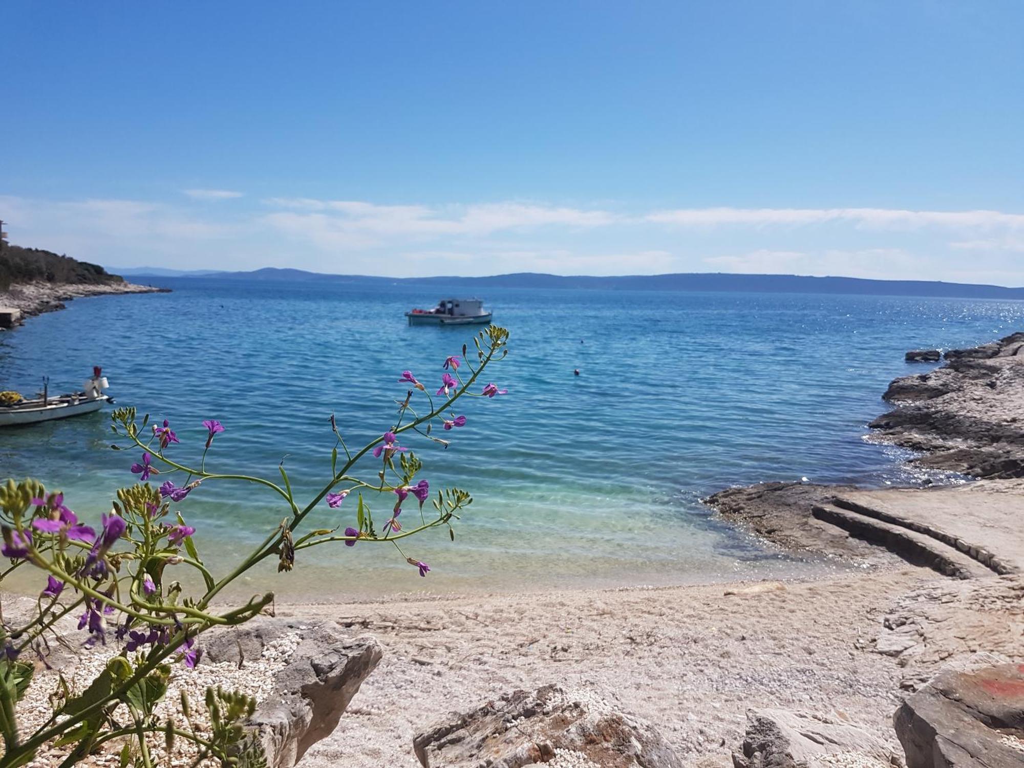 Villa Seaview With Pool - Apartment Yellow Trogir Bagian luar foto