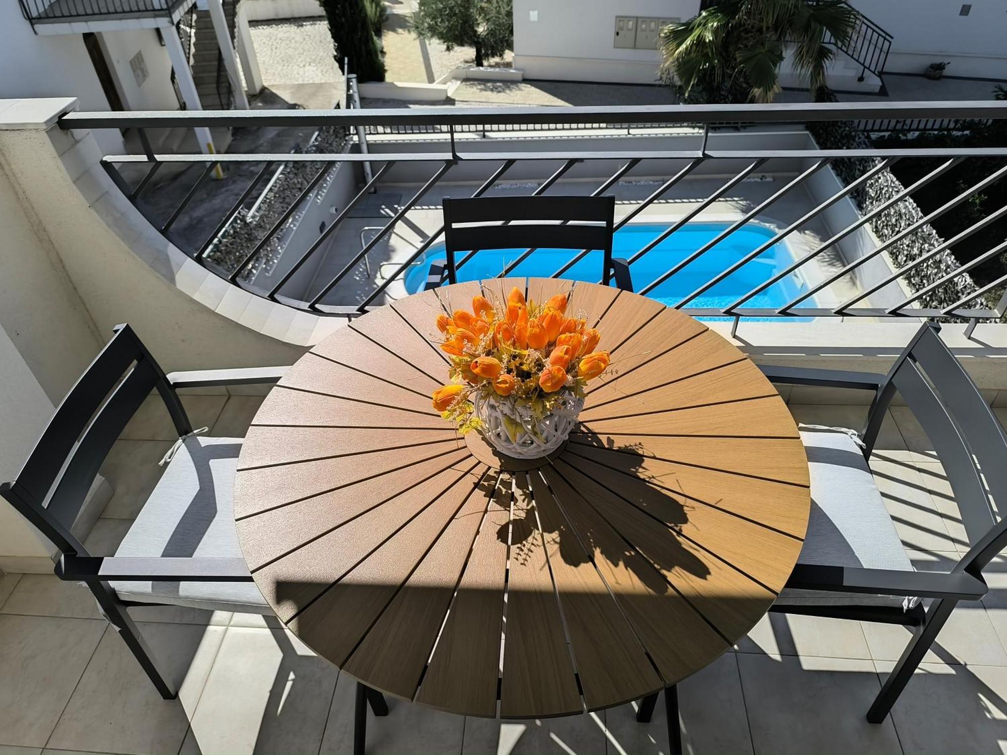 Villa Seaview With Pool - Apartment Yellow Trogir Bagian luar foto